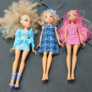 Fashion Doll Trio Set with Blue and Pink Outfits